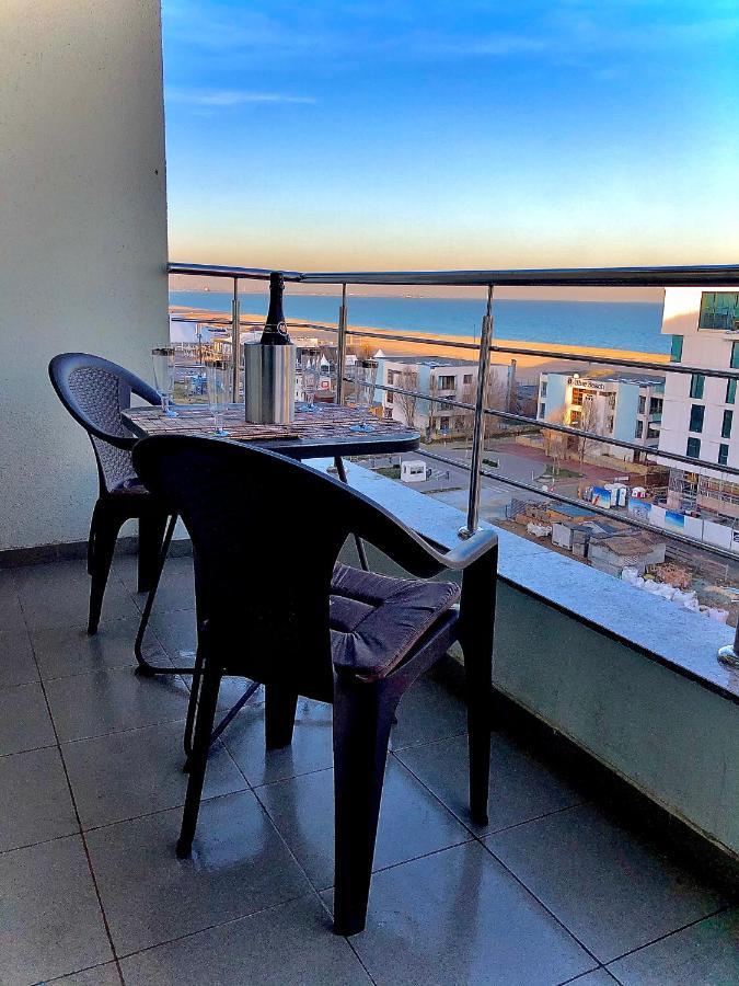 Blue Sky Summerland Appartement Mamaia Buitenkant foto