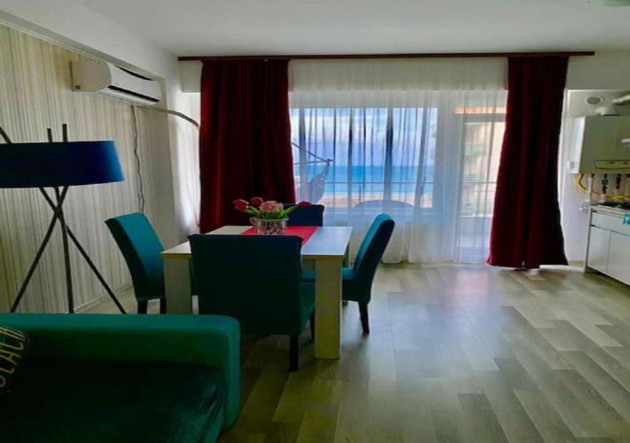 Blue Sky Summerland Appartement Mamaia Buitenkant foto